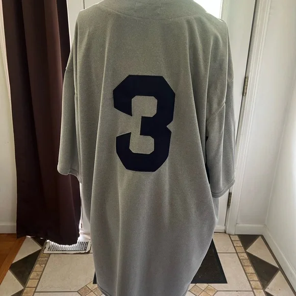 Mitchell & Ness Gray Yankees Jersey - Picture 9 of 13